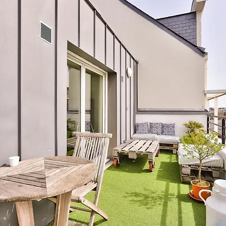 Bright With Balcony And Parking Appartamento *